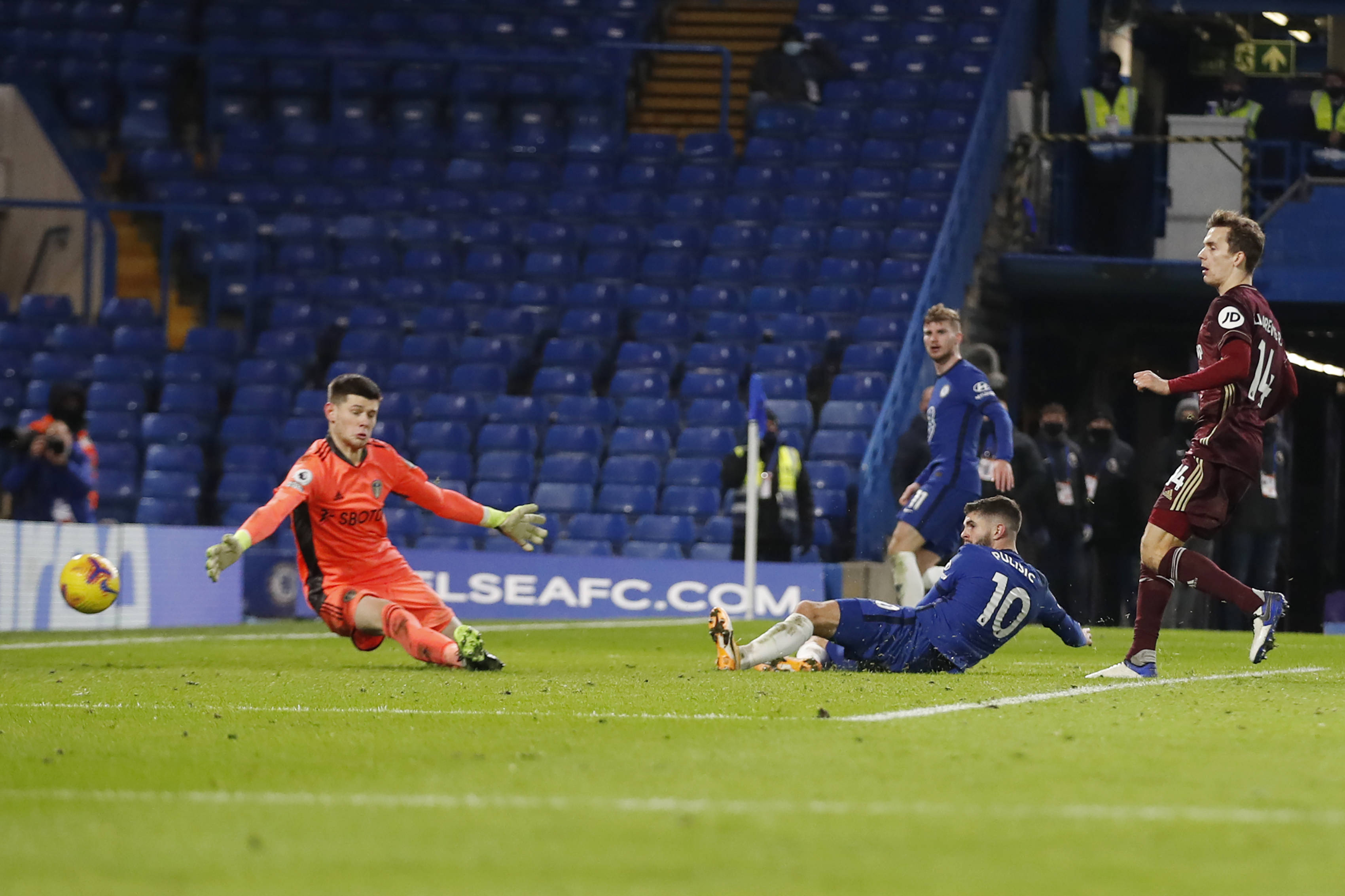 鬆對這位年 鬆對這位年