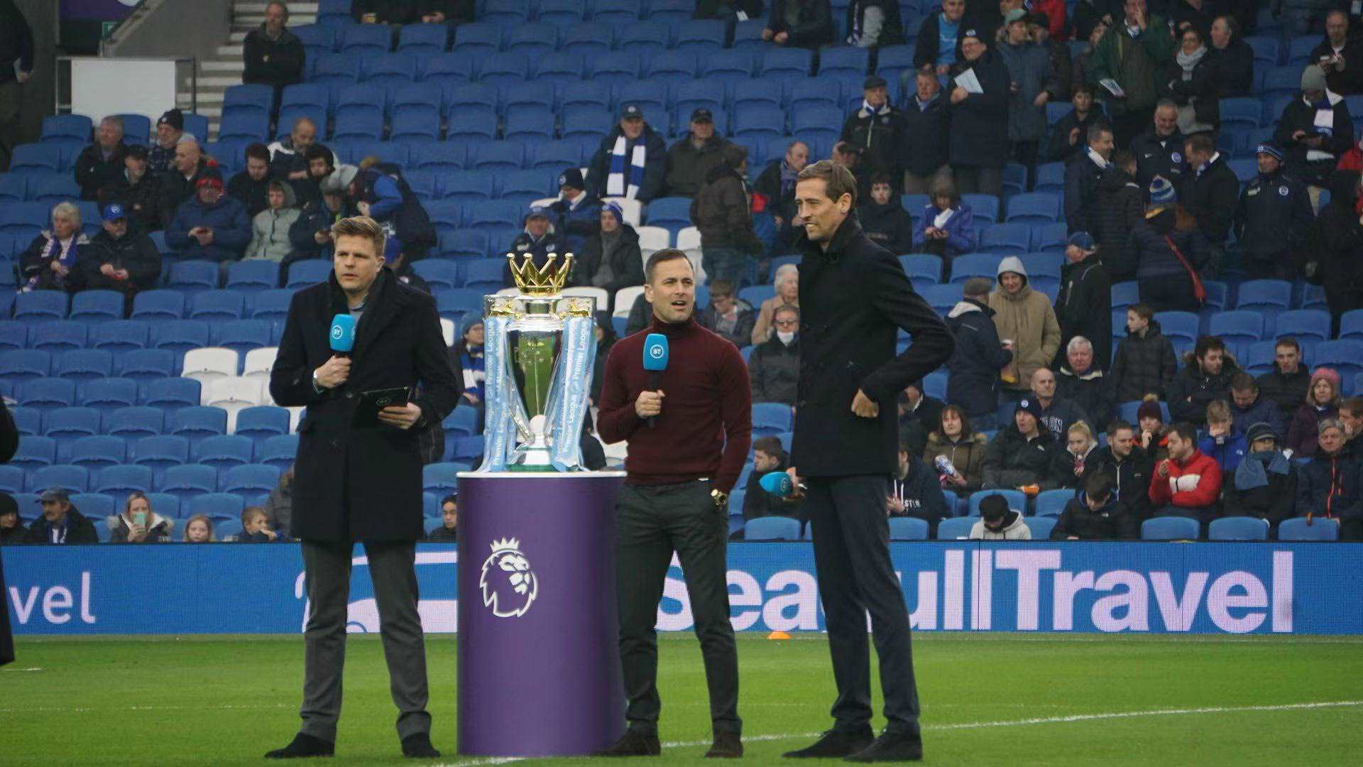 以捧杯仪式 以捧杯仪式