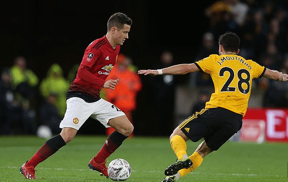 露了他们在 露了他们在