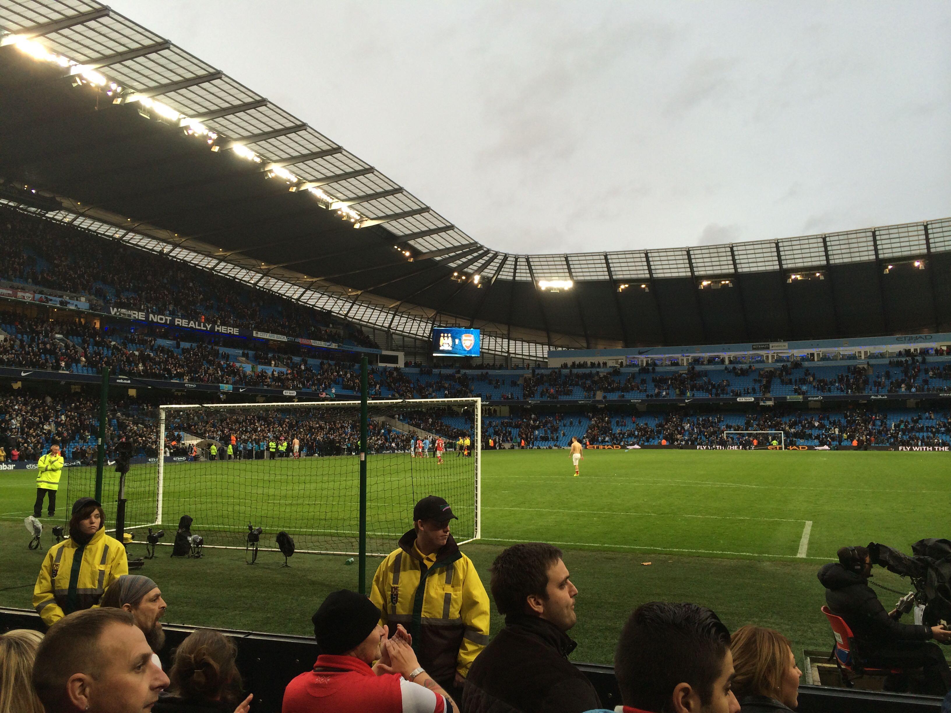 既是荣誉也 既是荣誉也